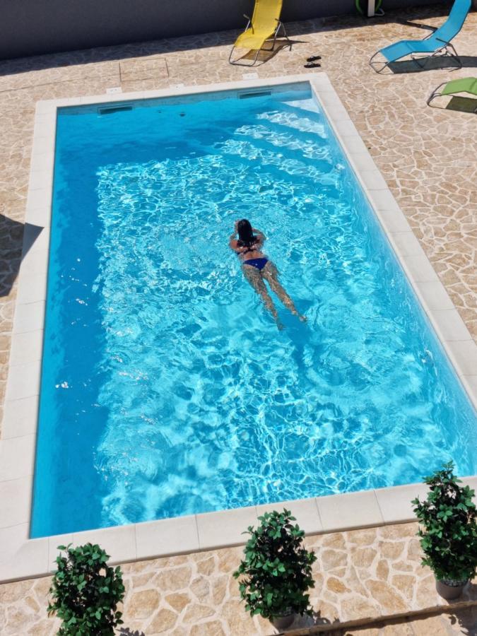 Apartment Alan 2 Vrsi Eksteriør bilde