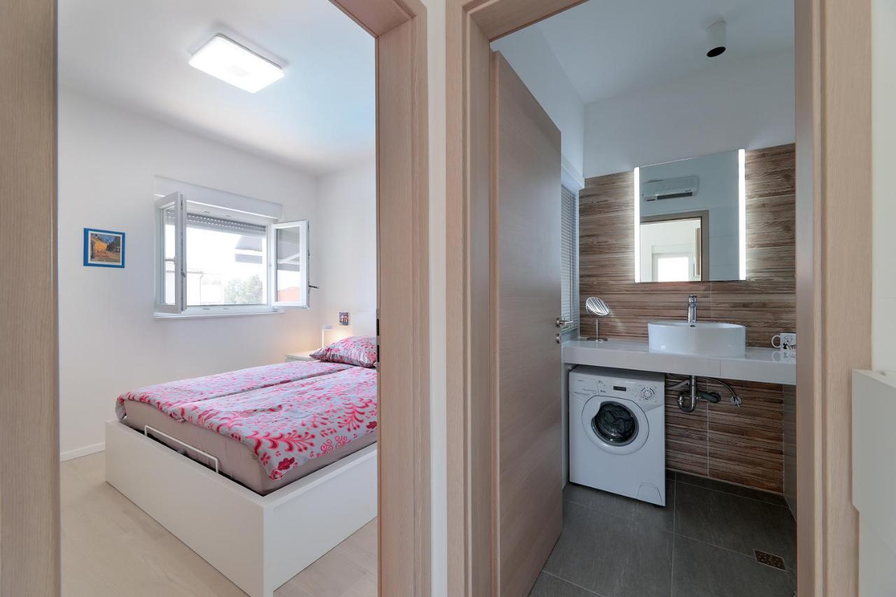 Apartment Alan 2 Vrsi Eksteriør bilde