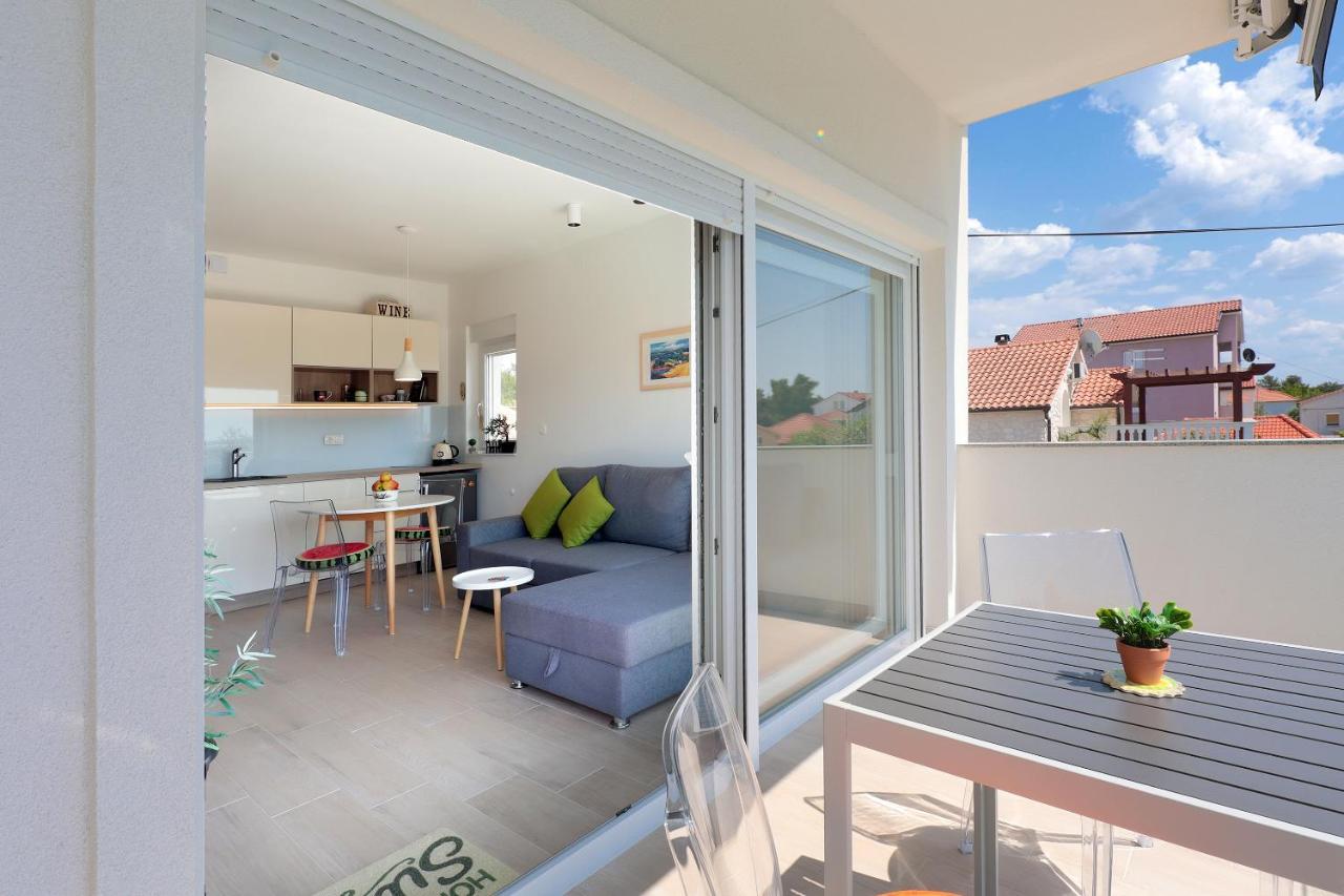 Apartment Alan 2 Vrsi Eksteriør bilde